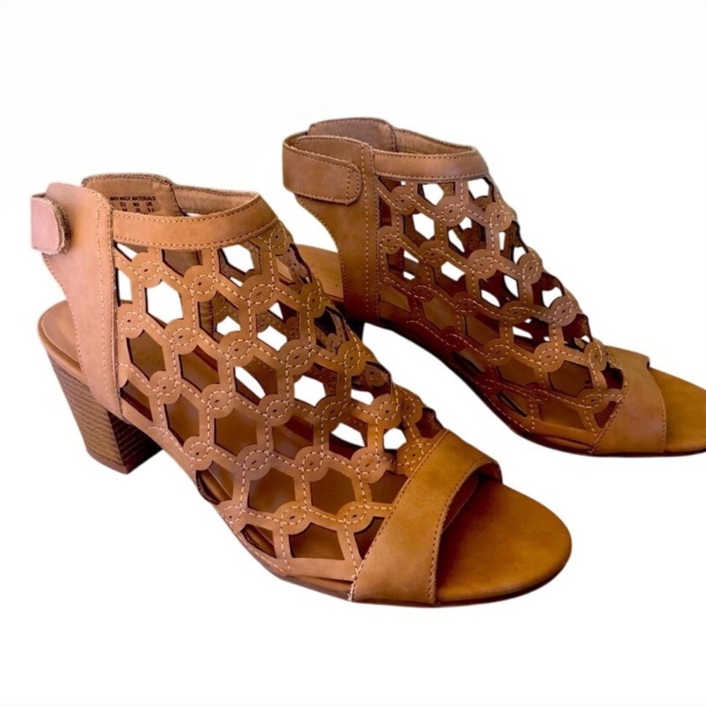 Roebuck & Co Tan Laser Cut Block Heel Sandals Womens Size 11 Boho Cage Shoes